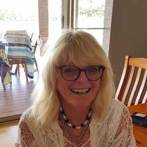 Meet your Posher, Anne